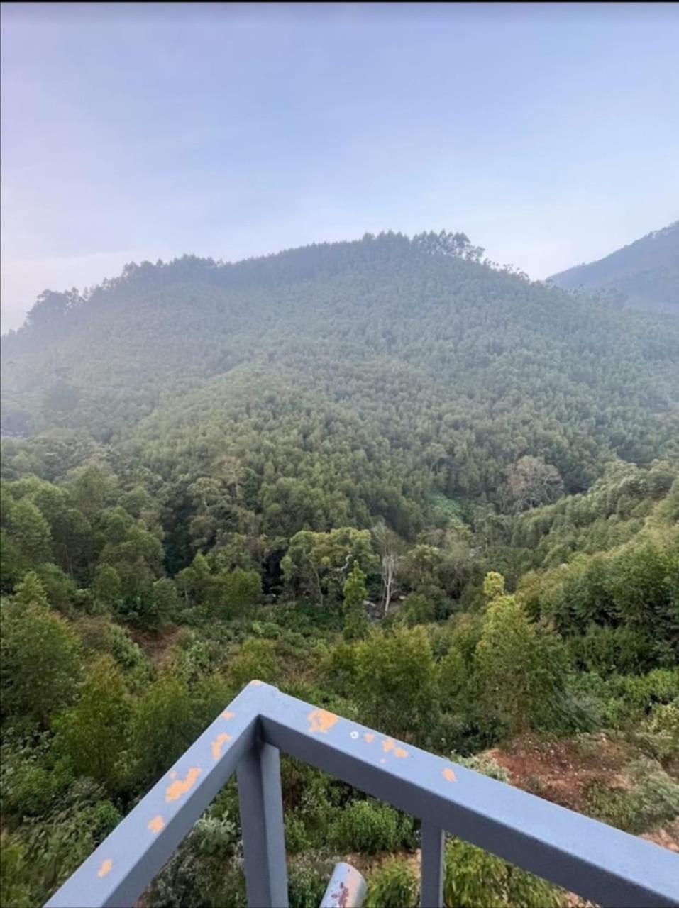 לינה וארוחת בוקר Vattavada Shola County מראה חיצוני תמונה